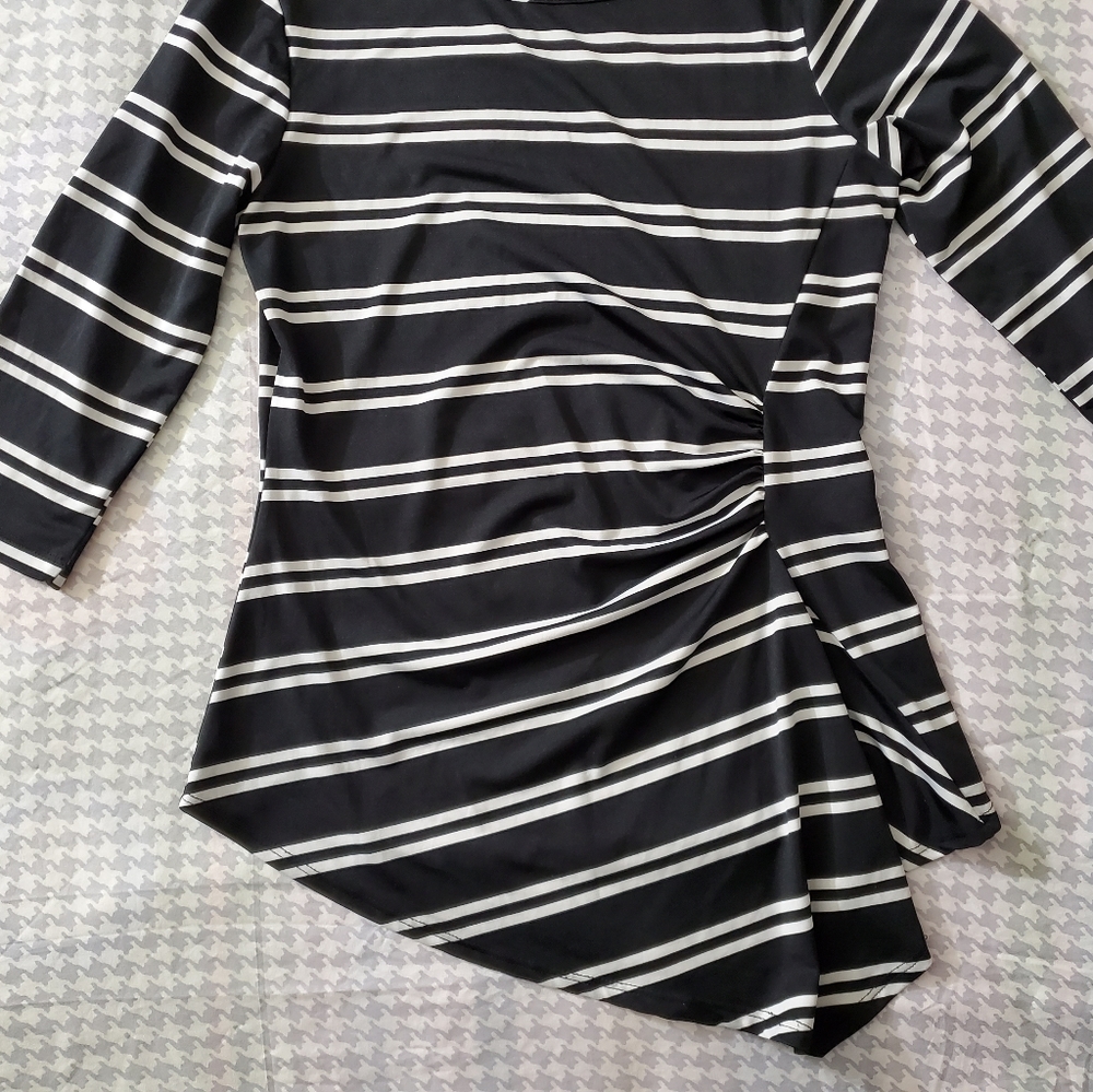 Metaphor Striped Top - Picture 3 of 6